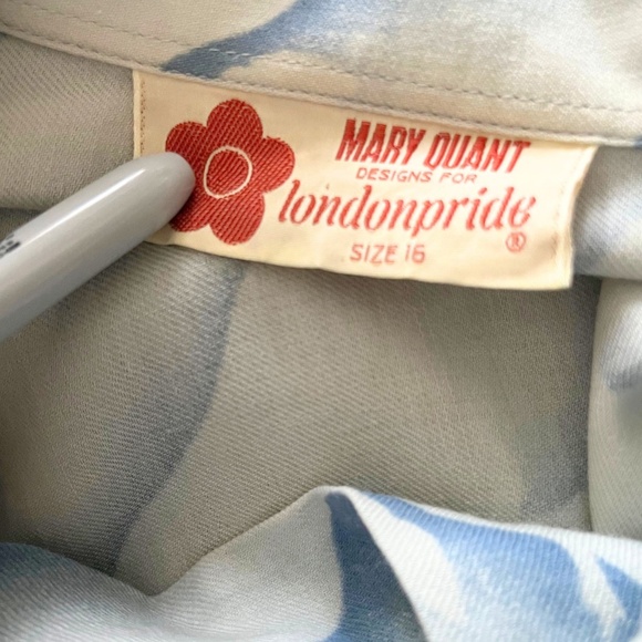 Vintage 1960s Misses' Mary Quant Londonpride Wool Cotton Wave Print Blouse // M - Picture 7 of 8